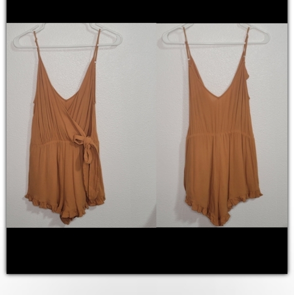 Sadie & Sage mustard color romper - Picture 2 of 4